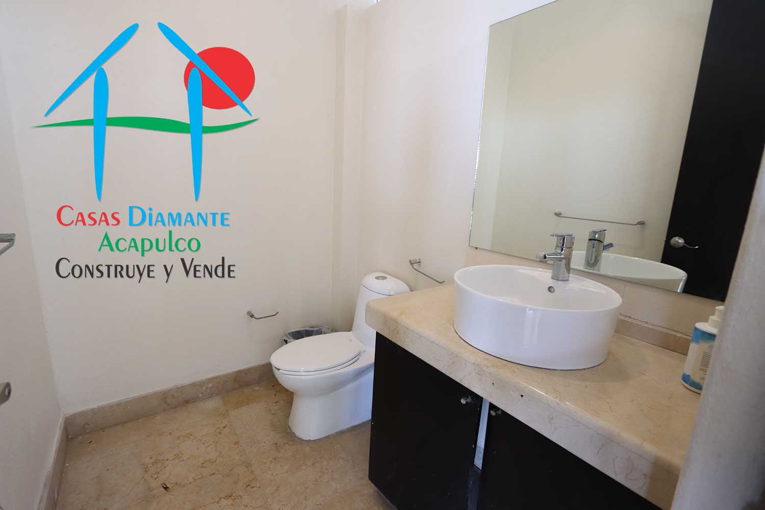 Real Diamante Villas del Sol Villa Ticul - Baño de visitas 1